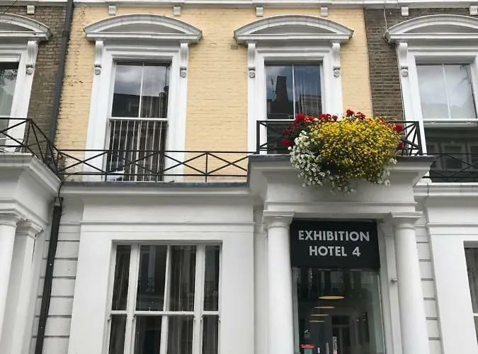 Exhibition Court Hotel 4